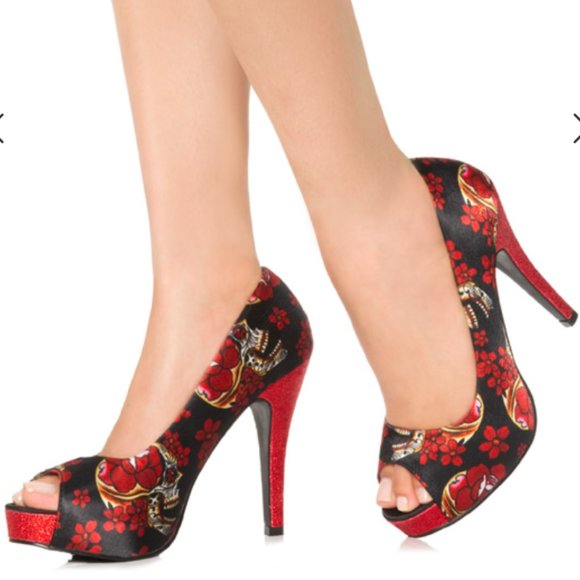 JustFab "Slow Dancer" Pumps - Picture 1 of 4